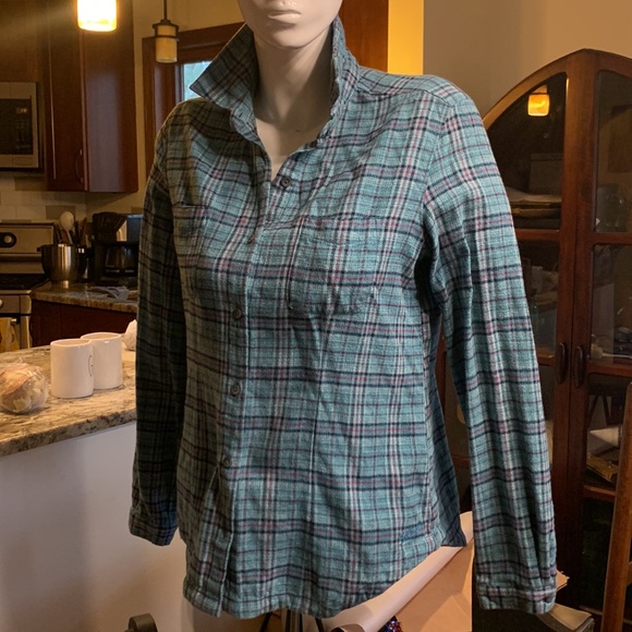 WOOLRICH WOMENS PLAID COTTON FLANNEL SHIRT BLOUSE - Picture 2 of 13